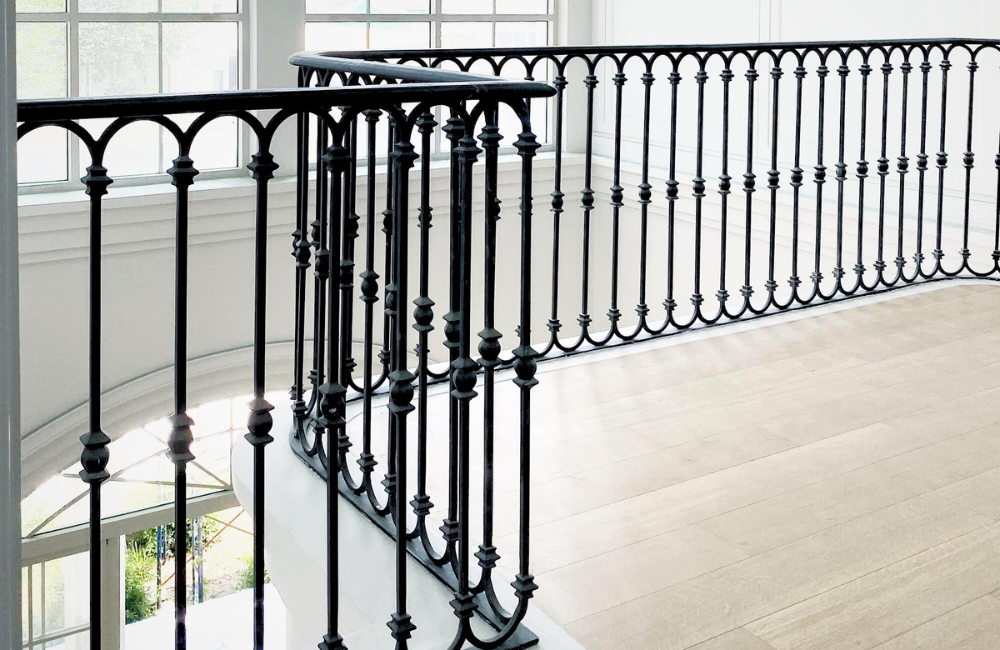 ราวกันตก บ้านสไตล์ modern luxury