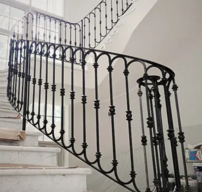 ราวบันไดเหล็กดัดอิตาลี