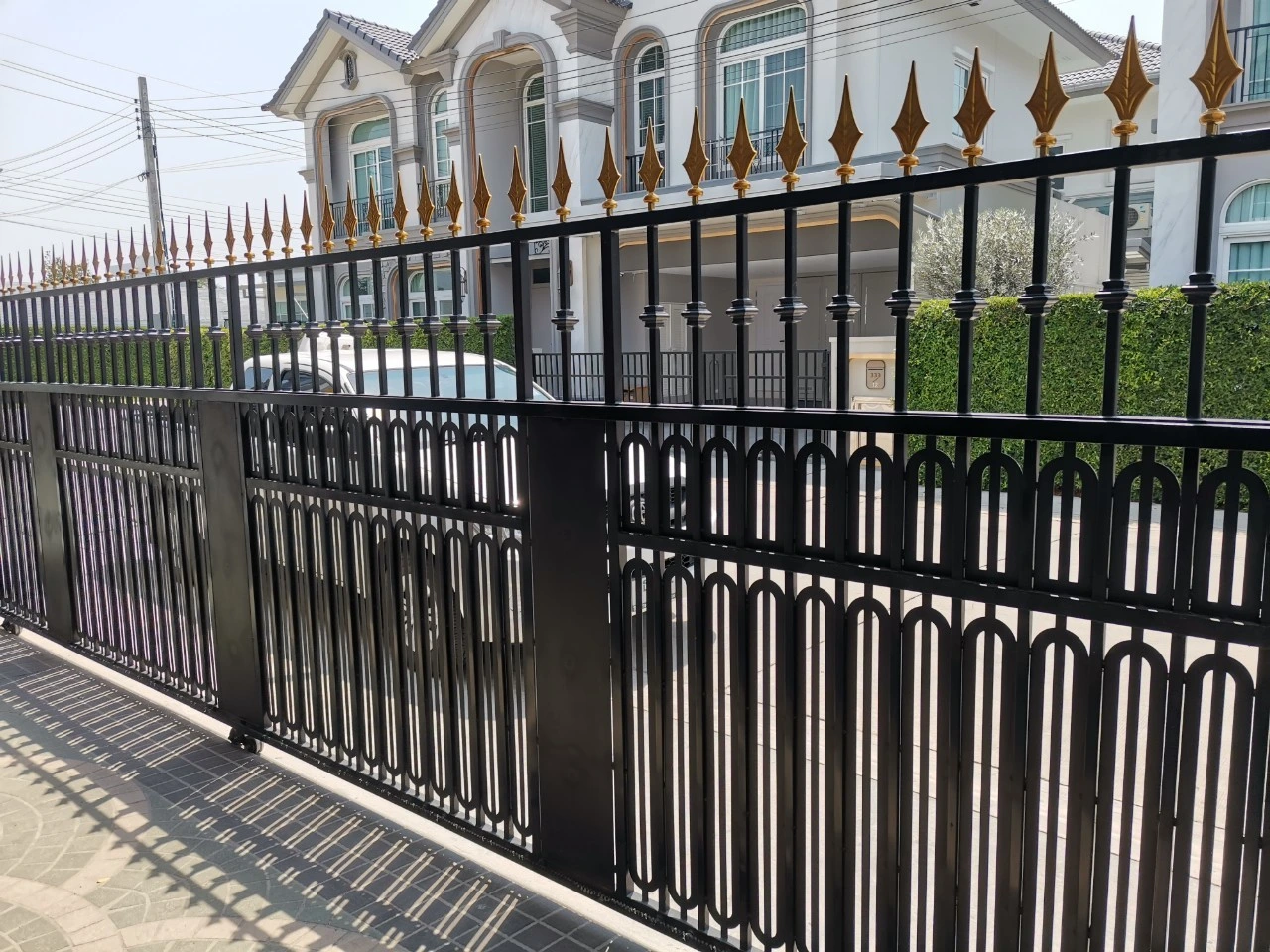 รั้วบ้าน